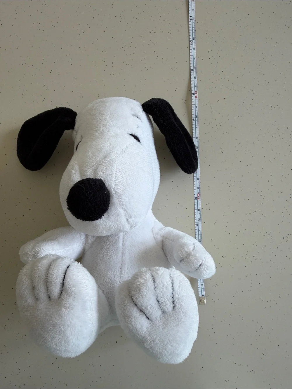 DanDee Snoopy plush toy